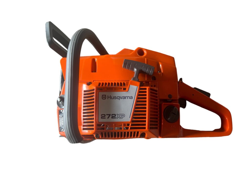 Husqvarna 272xp chainsaw with 18” guide bar and chain - Logs & Saws